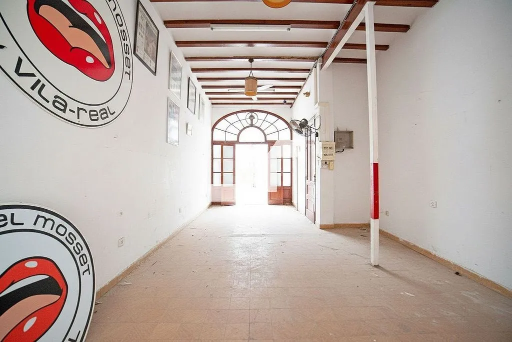 Esik - Three-Storey House with Terraces in Vila-real Centre