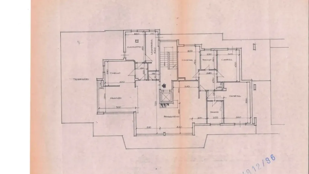 Plan - Spacious 3-Bedroom Apartment with Terrace in Prato