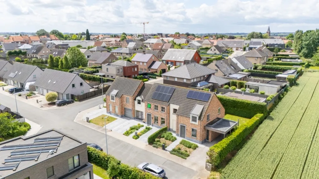 Vue aérienne - Wohnung mit Solaranlage in Moorslede