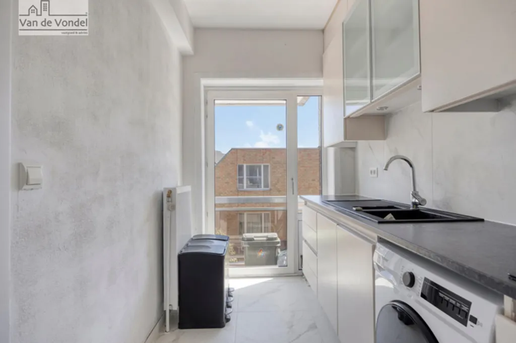 Cuisine - Appartement avec Terrasse au Centre d'Erembodegem
