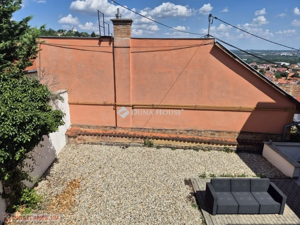 Terrasse - Modern Flat with Balcony in Tettye, Pécs