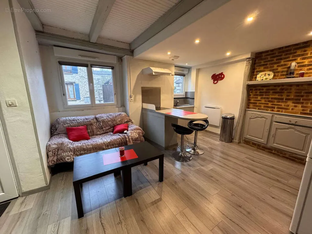 Cuisine - Appartement Duplex avec Jardin d'Entrée à Cerny
