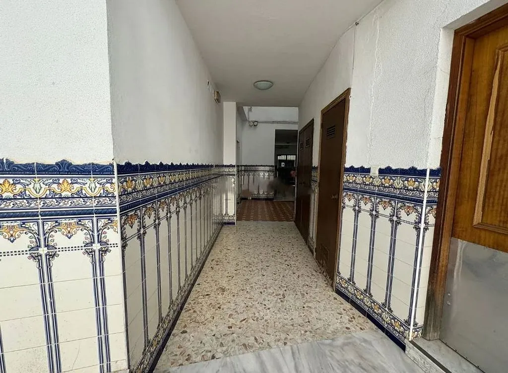 hallway_entrance