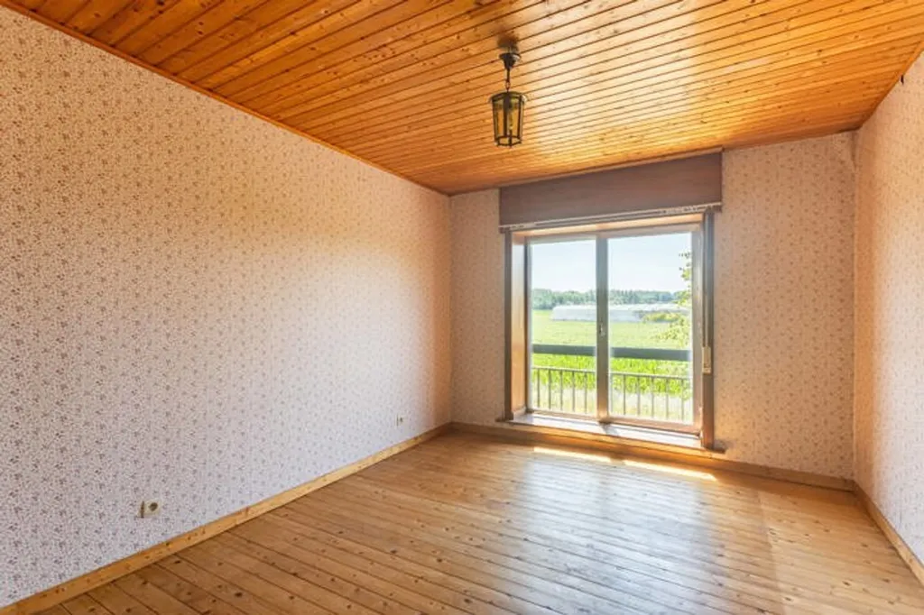 Rooms - House to Renovate with Garden in Meldert