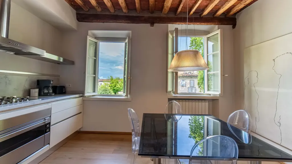 Köök - Apartment with Historic View in Lucca