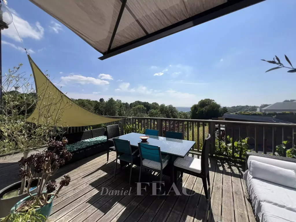 Terrasse - Maison Récemment Construite avec Vue sur la Touques à Trouville-sur-Mer