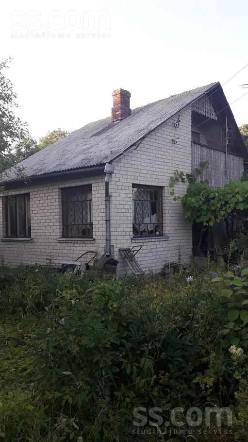 3-toaline maja asukohas Krāslava un raj.