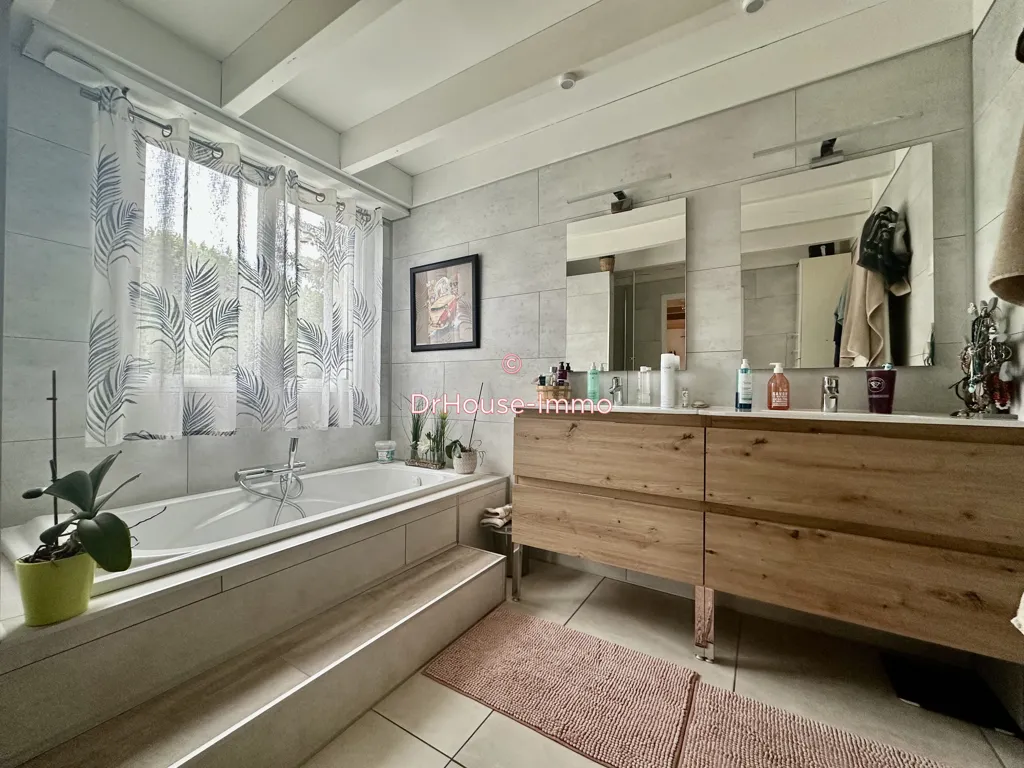 Vannitoad - Residence with Pool on Salles Heights