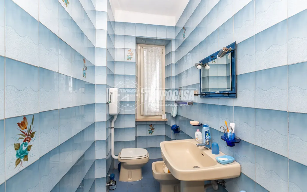 Bagni - Trilocale with Balcony in Torino