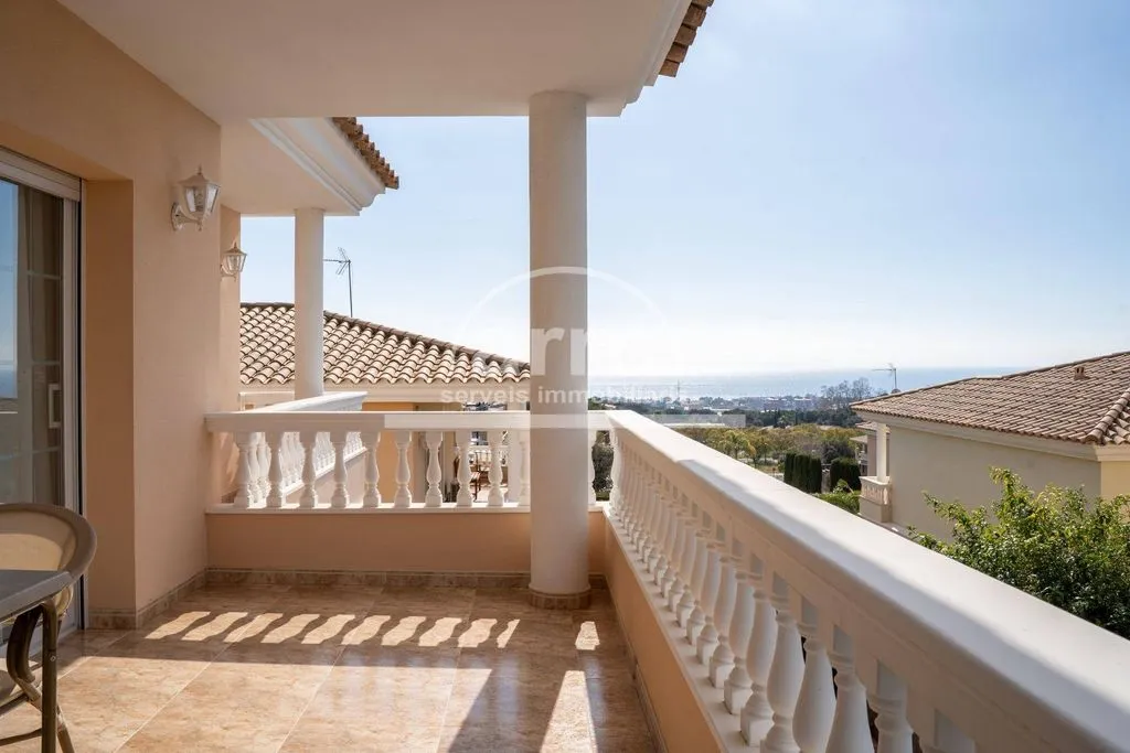 Balcony - Luxury House with Pool in Vilassar de Dalt