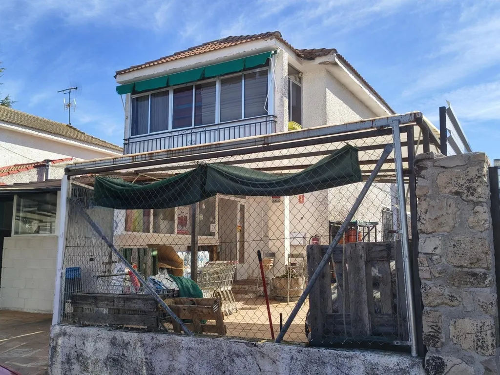 Exterior - Dual Chalets with Commercial Potential in Trijueque