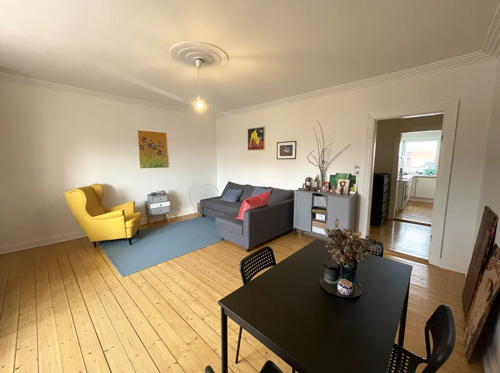 Elutuba - Spacious Two-Bedroom Flat in Nørresundby Centre