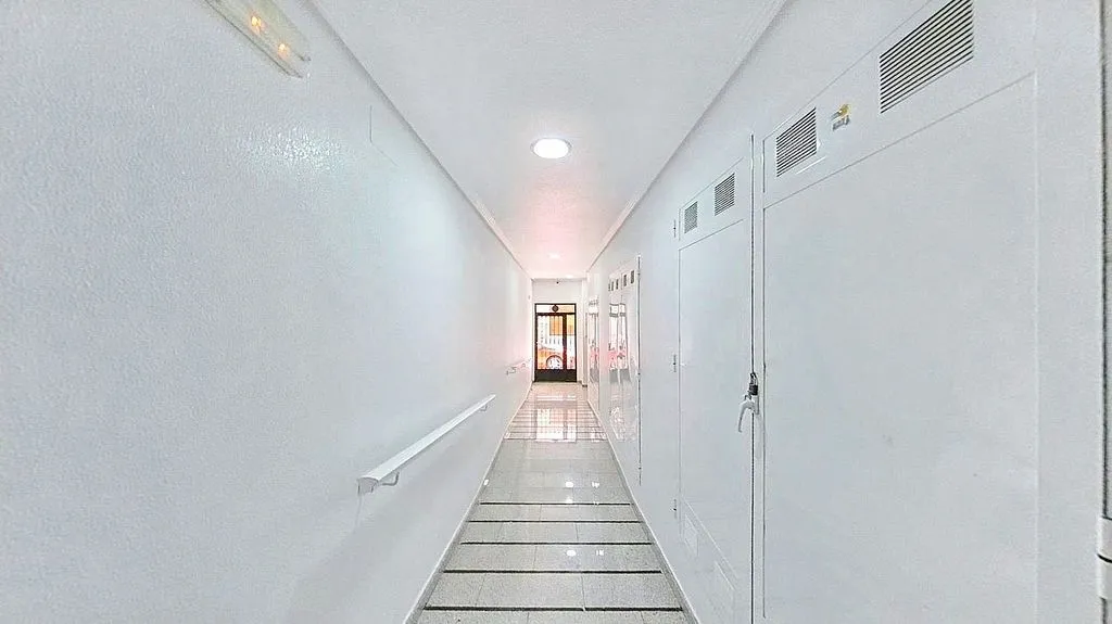 hallway_entrance