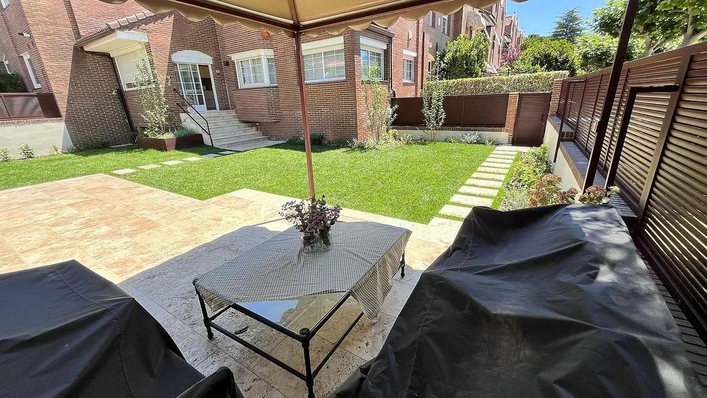 Penthouse with Pool in Monte Rozas