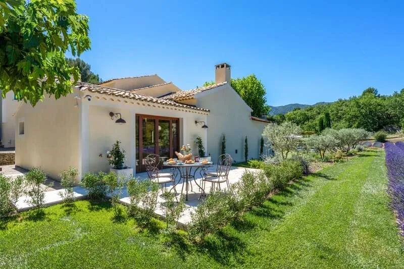 Välivaade - Renovated Bastide with Luberon View in Oppède