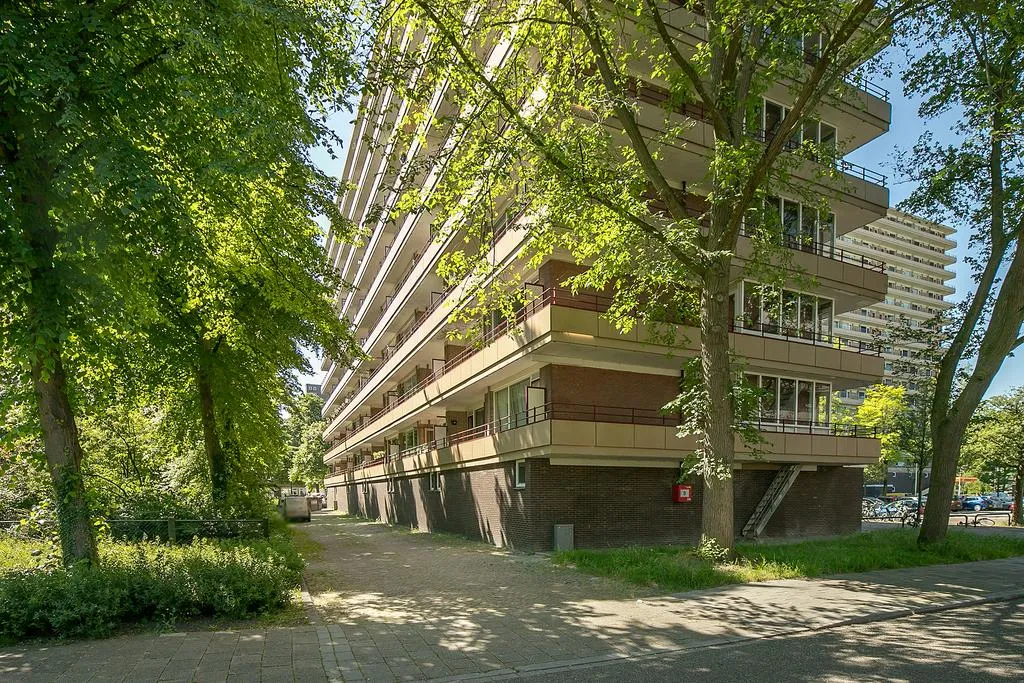 Välivaade - 4-Bedroom Apartment with Balcony in Delft