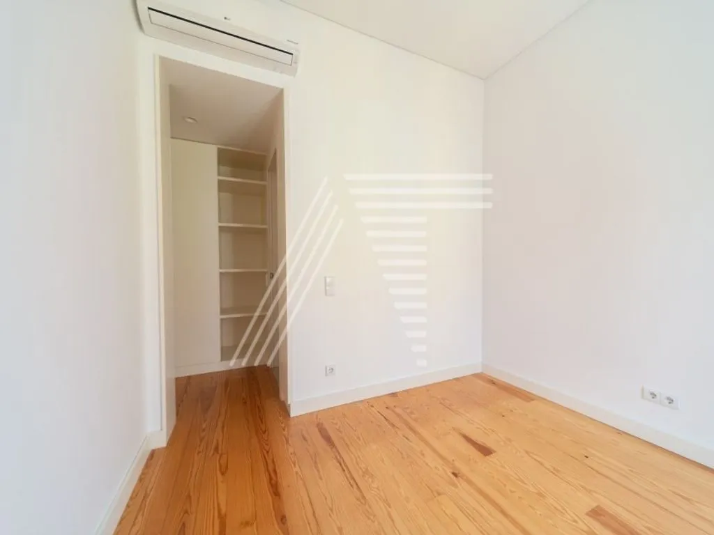 Toad - Luxury Duplex Flat with Panoramic View in Lisbon