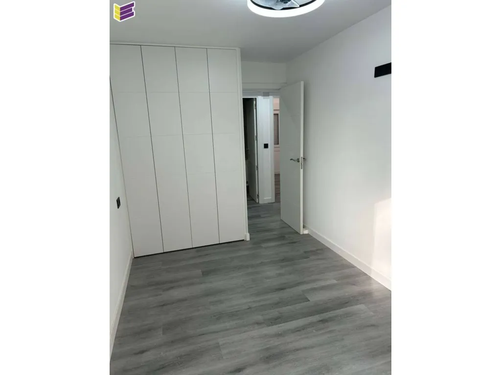 Entrée - Apartment with Terrace and Garage in Teis