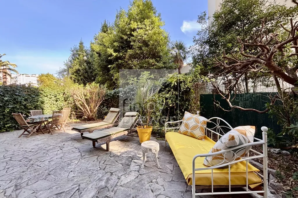 Terrasse - Appartement avec jardin à Cannes