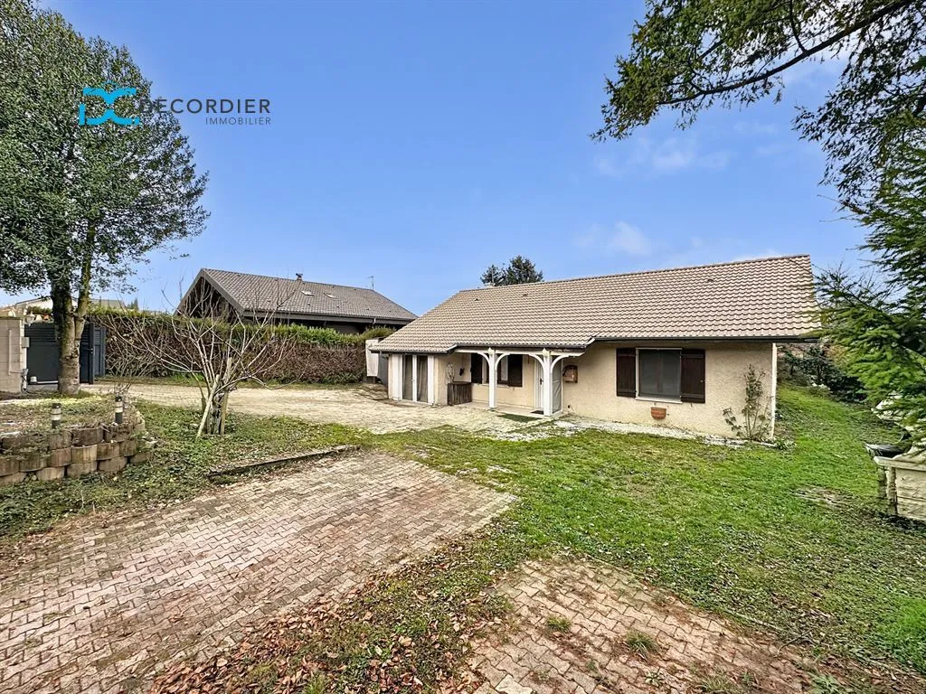 Extérieur - Maison avec Terrasse et Jardin à Lugrin