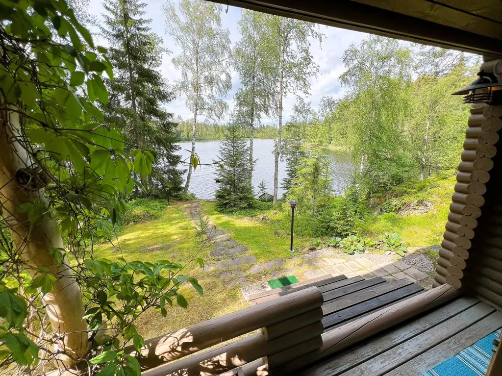 Terrass - Cottage with Private Lakefront in Suurijärvi