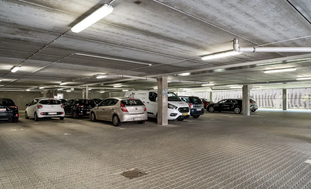 Garage - Apartment with Balcony in Herlev Centre