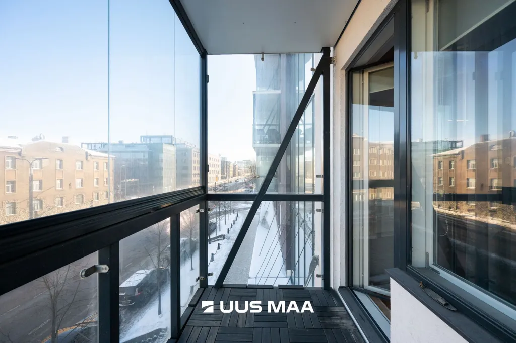 Balcon - Modern Flat with Balconies in Tallinn Centre