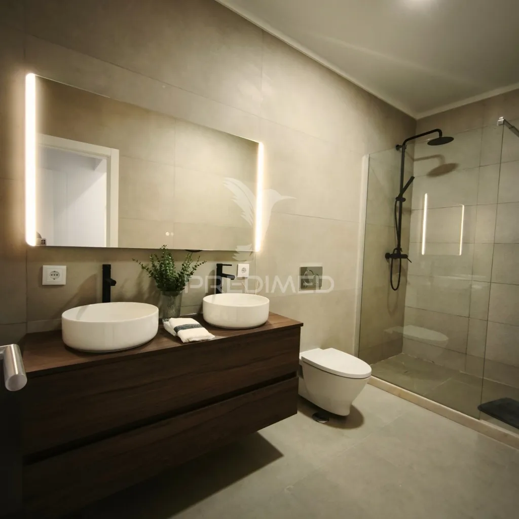Salles de bain - T3 Apartment with Home Office in Benfica