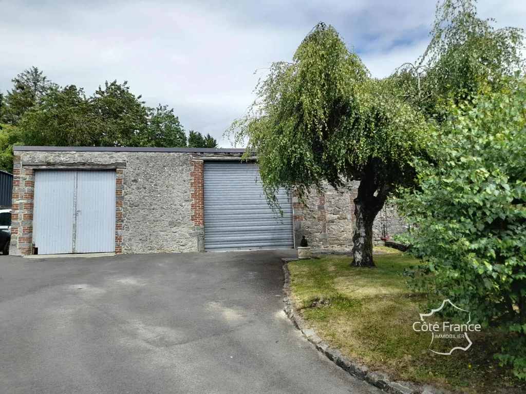 Extérieur - Maison en Pierre avec Jardin à Avesnes-La Capelle