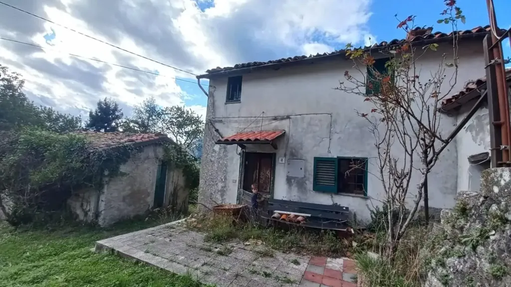 Välivaade - Rustic Stone Cottage with Garden in Molazzana