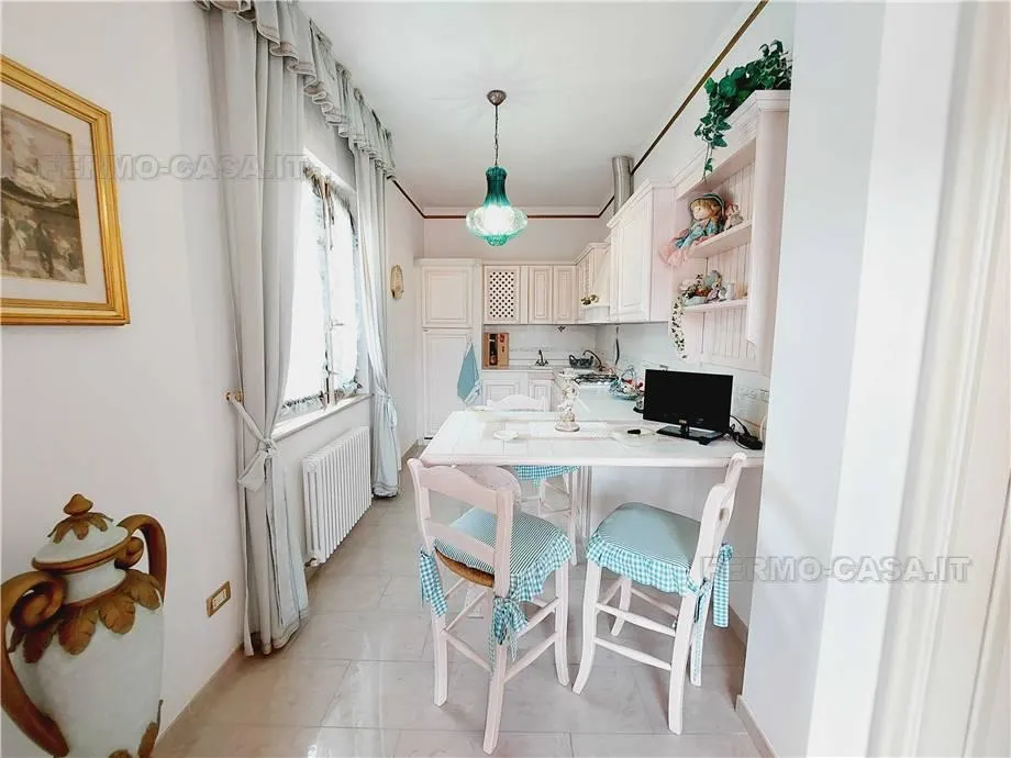 Cuisine - Villa with 8 Units near Marina Palmense, Fermo