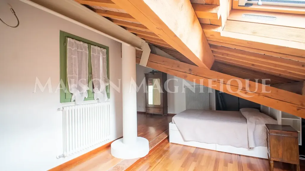 Toad - Renovated Flat with Courtyard in Ferrara
