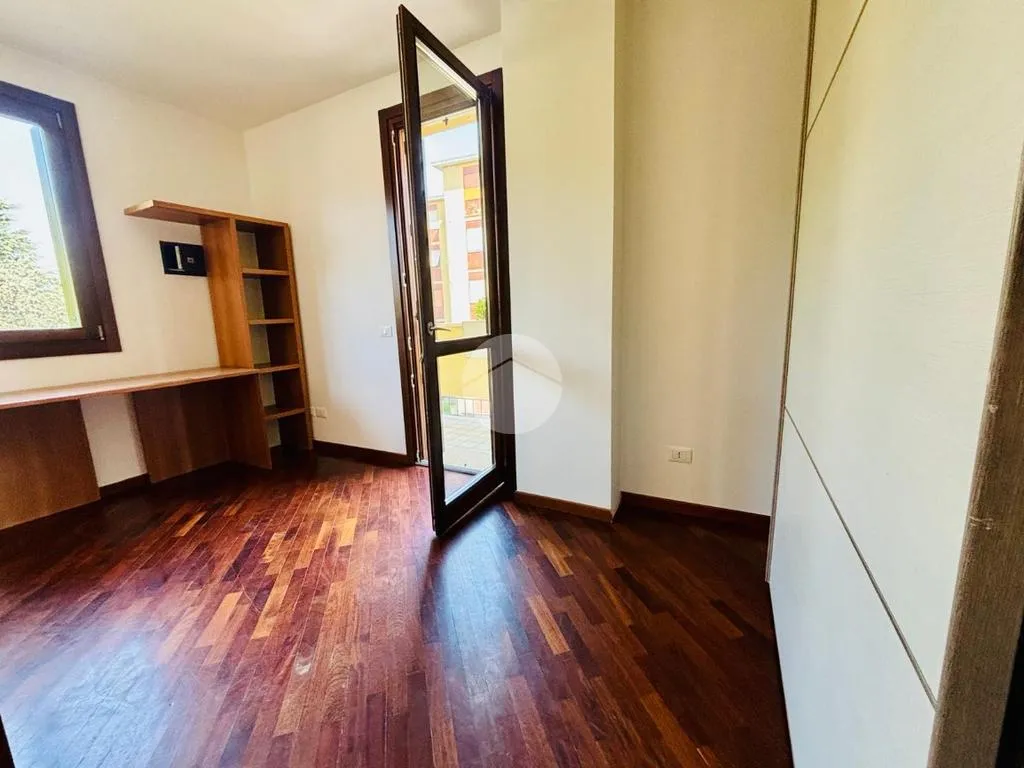 Chambres - Three-Bedroom Apartment with Terraces in Monza