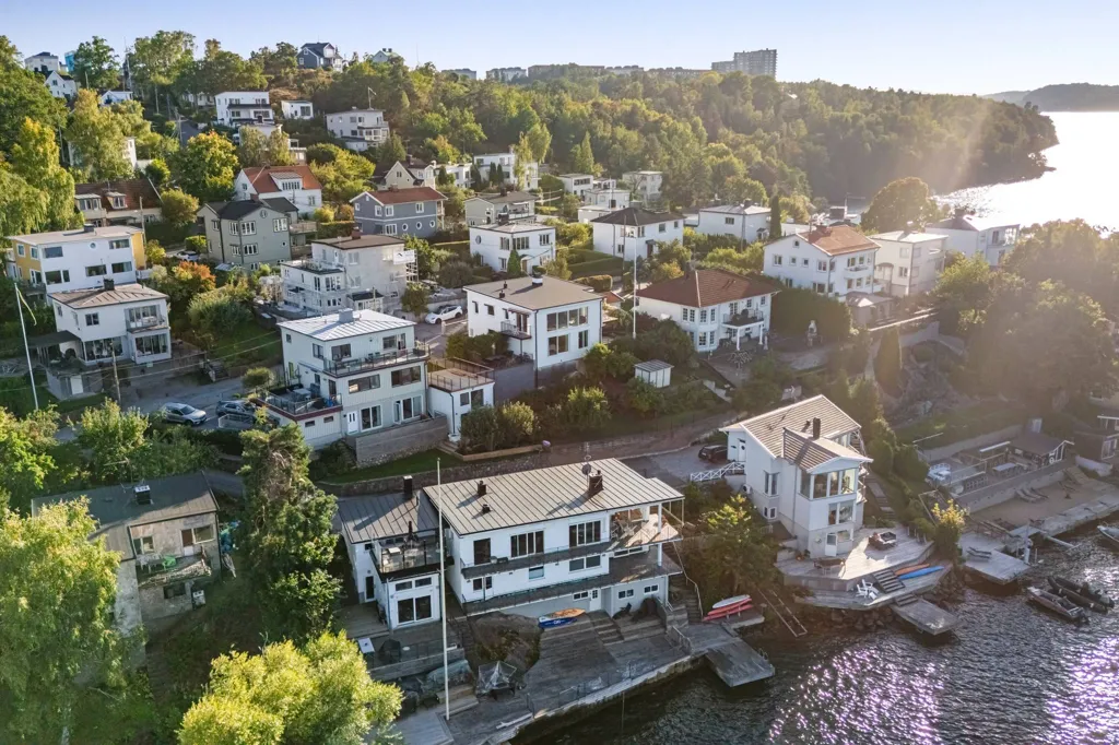 Aerial - Modern Apartment with Mälaren View in Mälarhöjden