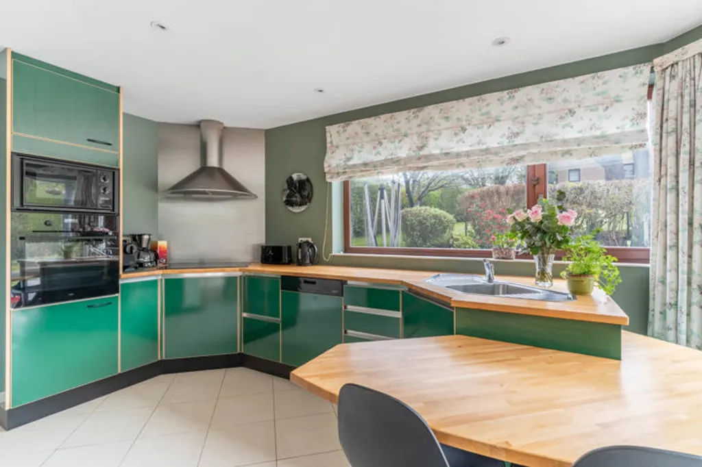 Cuisine - Villa Lumineuse dans une Petite Ruelle à Ohain