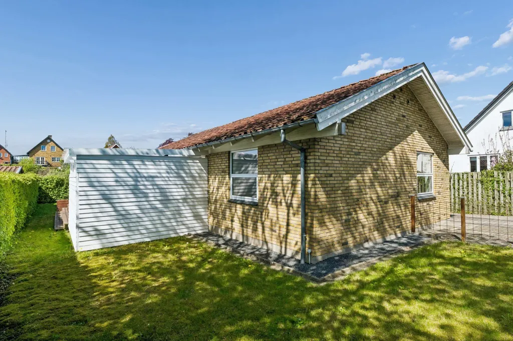 Välivaade - Fenced Villa with Garden in Næsby, Odense N