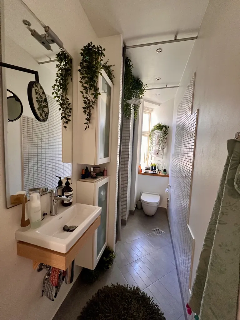 Salles de bain - Furnished 2-Bedroom Flat with Large Windows in Østerbro