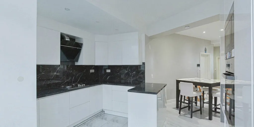 Cucina - Two-Storey House with Courtyard in Koningslo