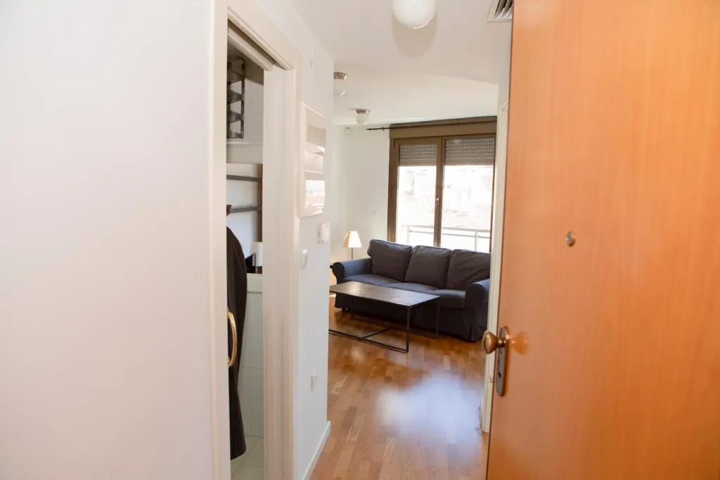 Entrée - 1-Bedroom Flat with Lift in Albacete