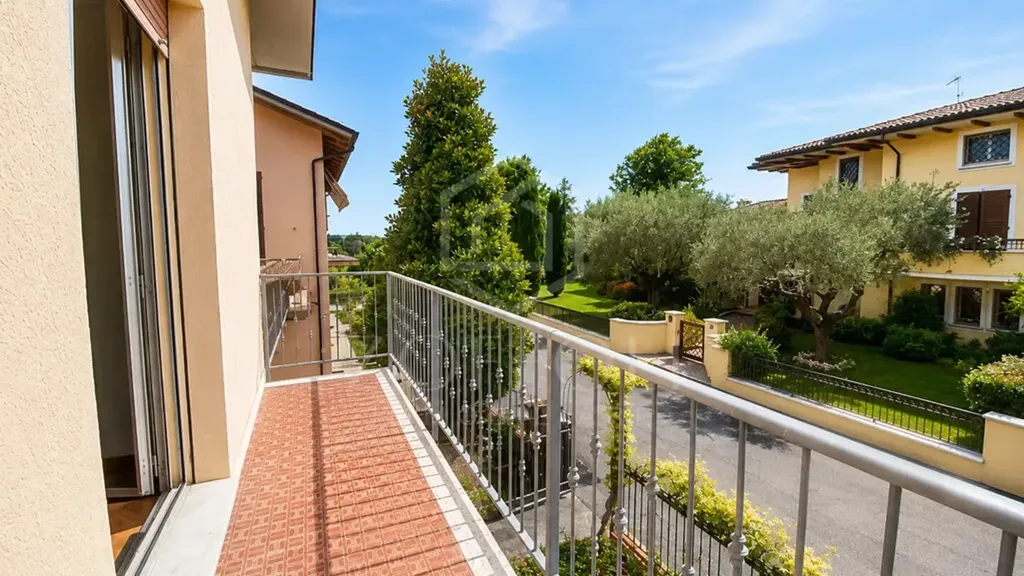 Balcon - Bifamiliar Villa with Garden in Ravenna