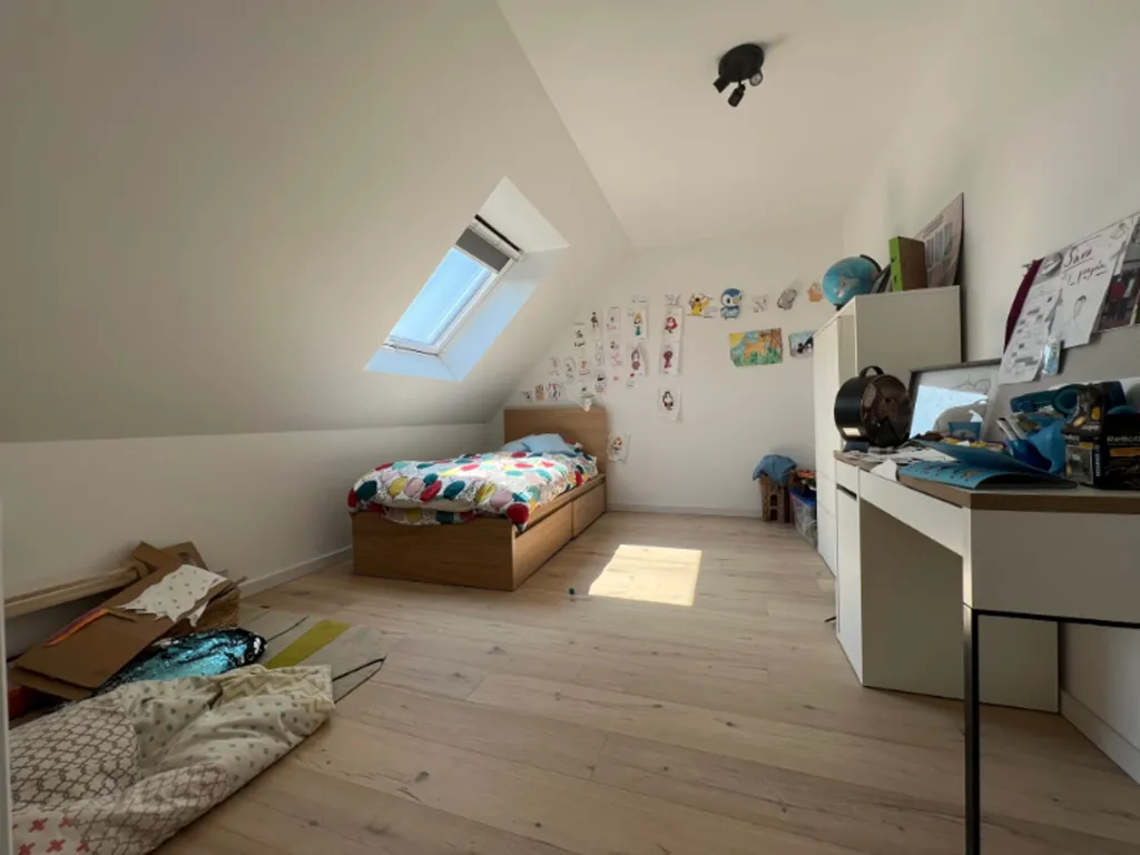 5 magamistoaga maja asukohas Kapellen (2950)
