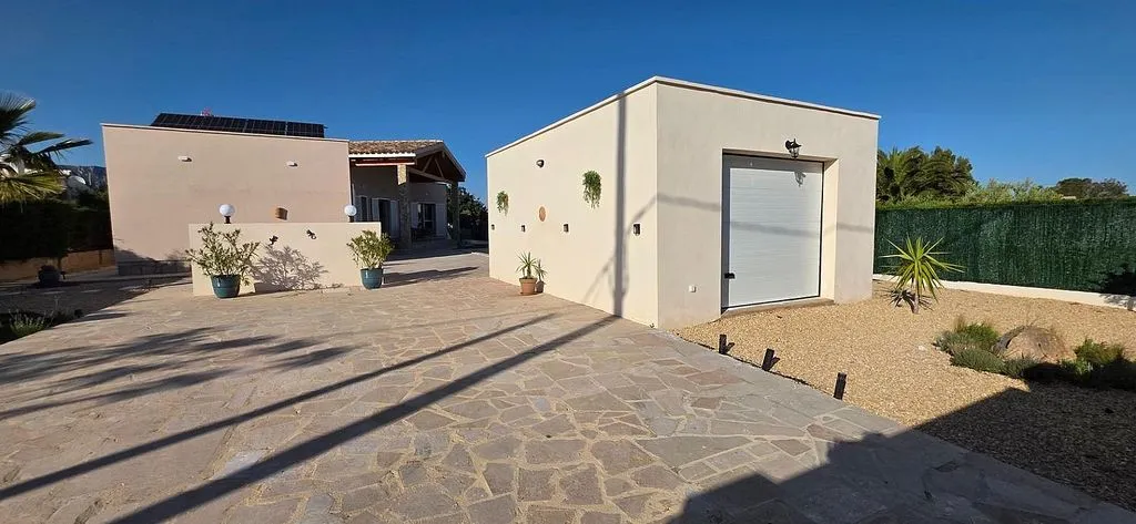 Välivaade - Modern Villa with Pool in L'Ametlla de Mar