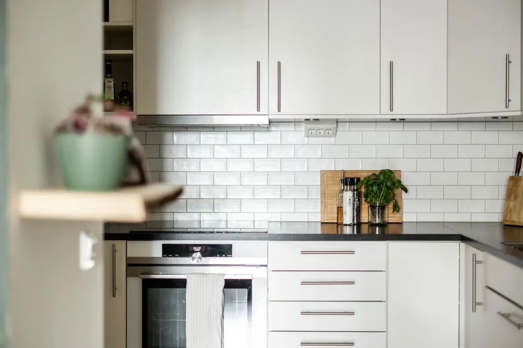 Cuisine - Modern Flat with Balcony in Örebro