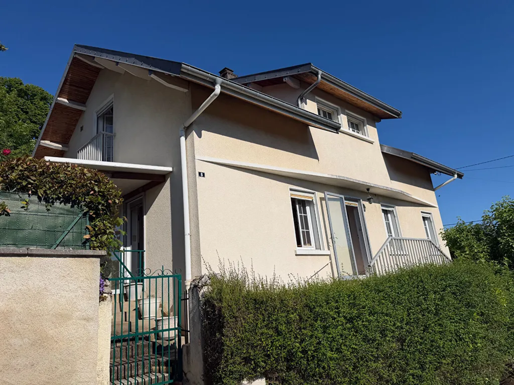 Välivaade - Charming House with Panoramic Terrace in Velotte