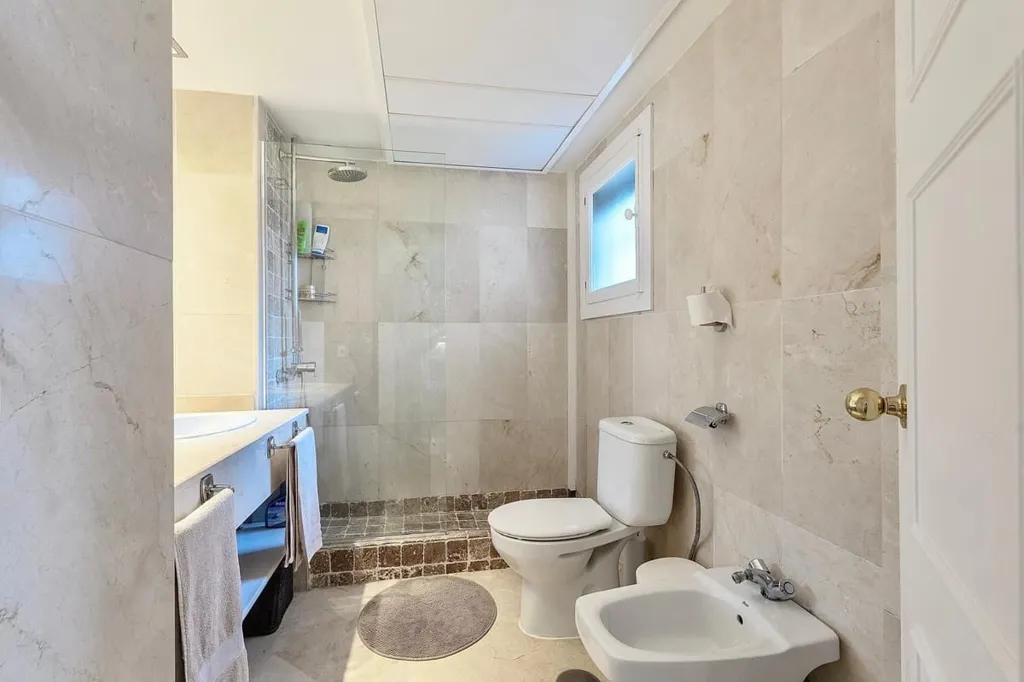 Salles de bain - Townhouse with Terrace in Aloha Golf, Marbella