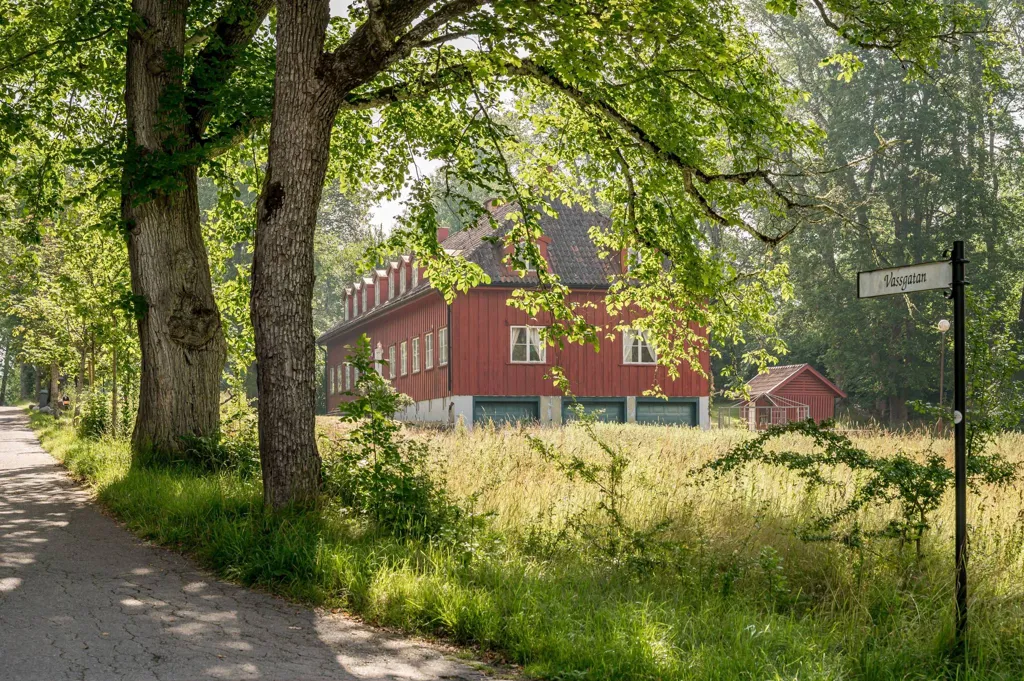 Välivaade - Multi-Use Property with Historic Charm in Borgvik