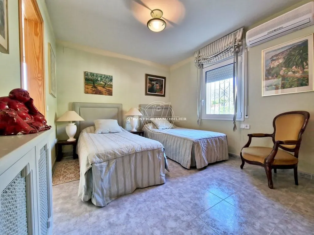 Chambres - Villa with Pool and Sea View near Roses