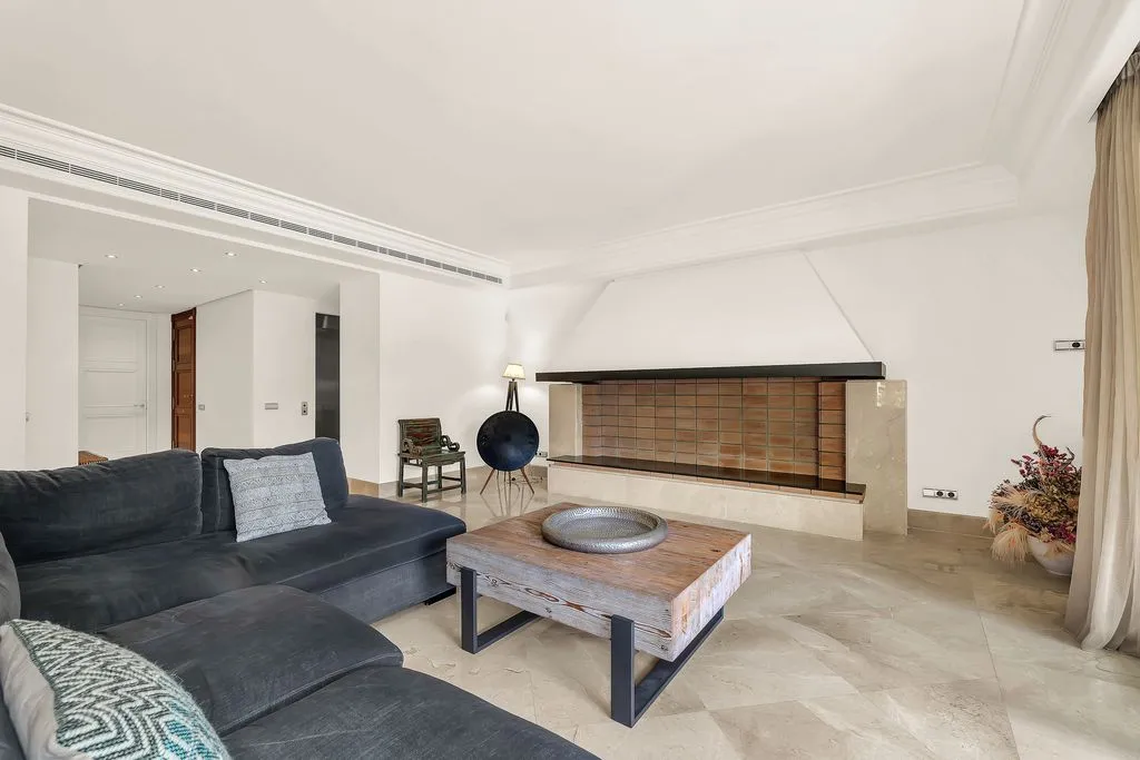 Elutuba - Luxury Flat with Pool Views in Marbella East