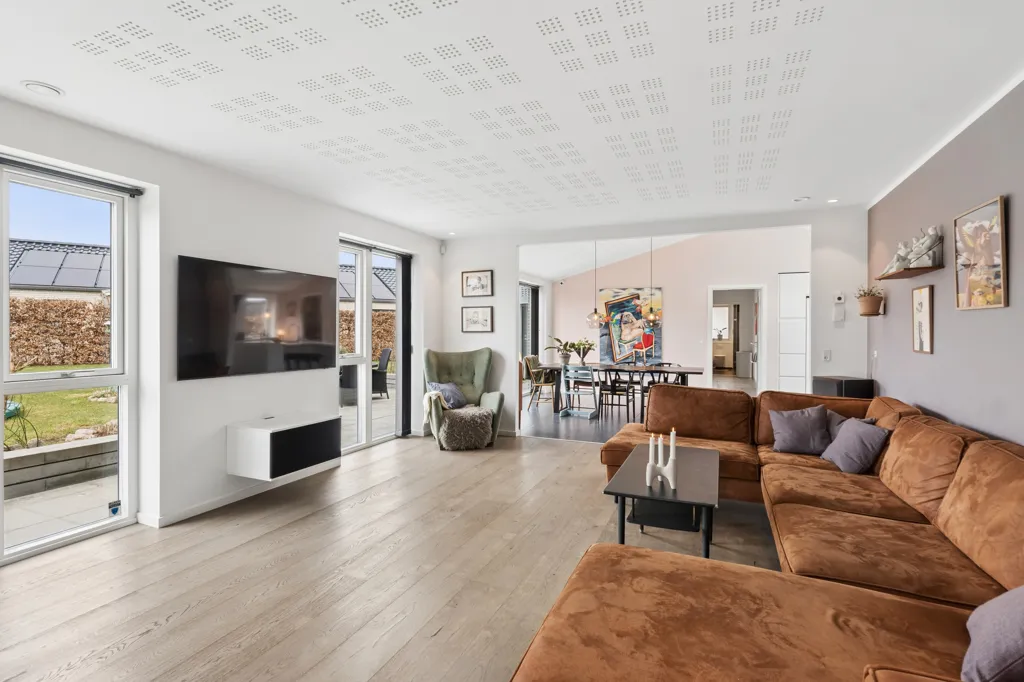 Elutuba - Elegant Villa with Smart Home in Køge