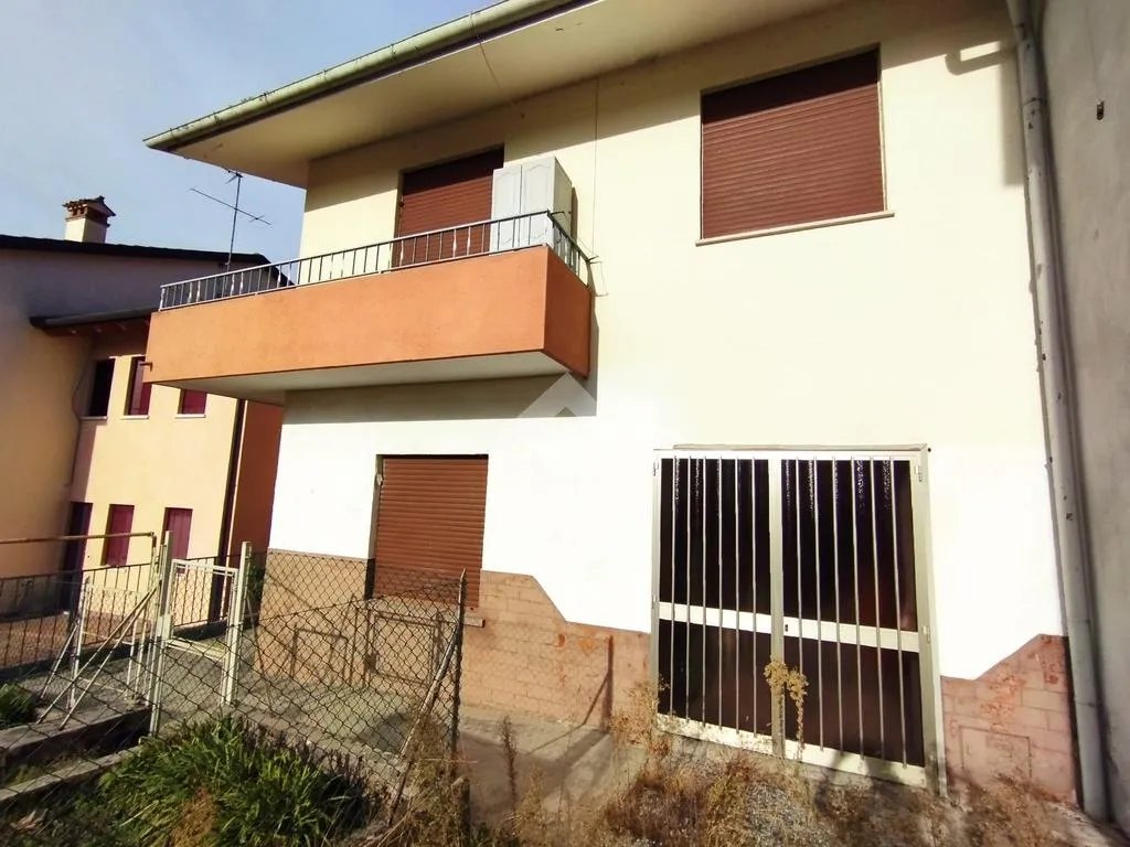 Exterior - Semi-detached House with Garden in Santorso